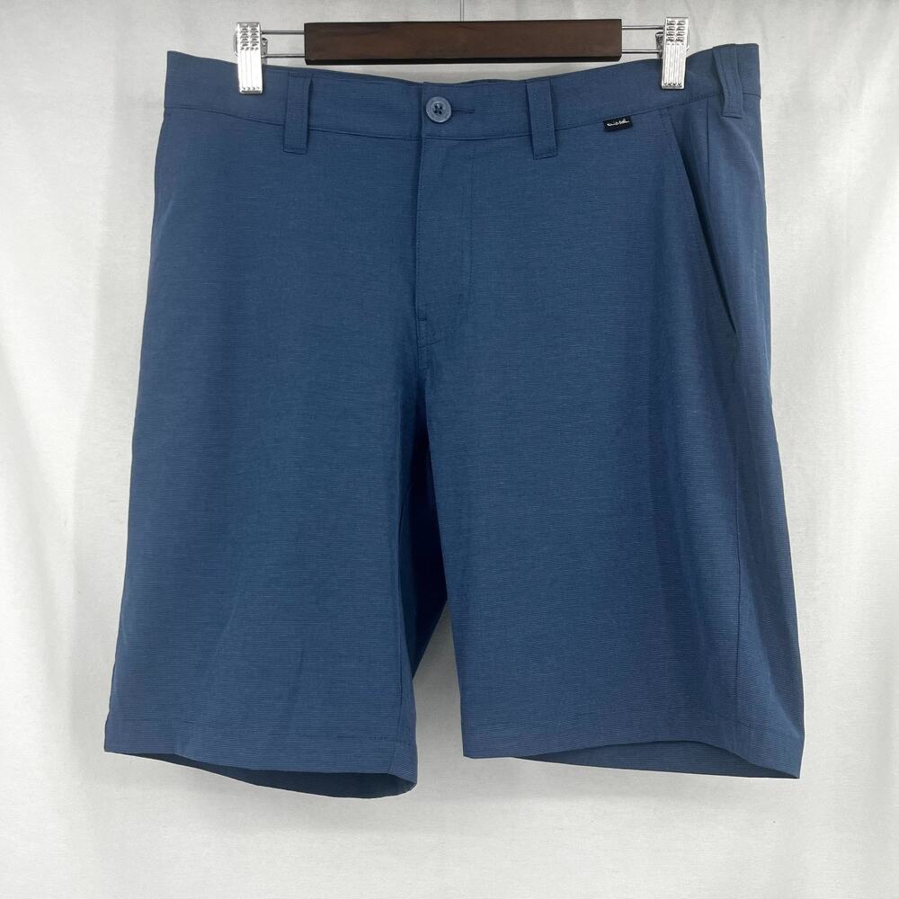 Travis Mathew Performance Golf Short Mens 33 Blue Stretch Flat Front 10" Inseam